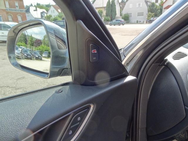 Fahrzeugabbildung Audi Q3 sport quattro/2xS-Line/2.Hd/Pano/AHK/Kam/Navi
