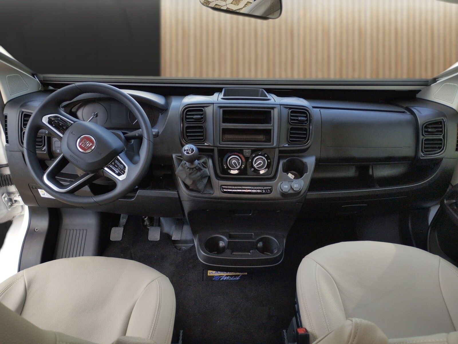 Fahrzeugabbildung Karmann Dexter DE 625