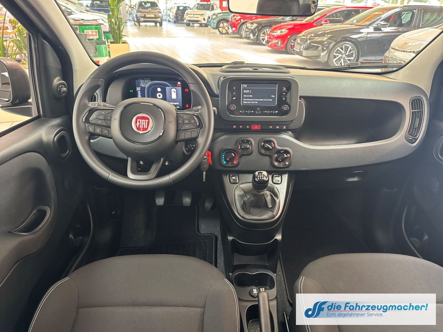 Fahrzeugabbildung Fiat Pandina Hybrid Tempomat Icon Digitales Cockpit D