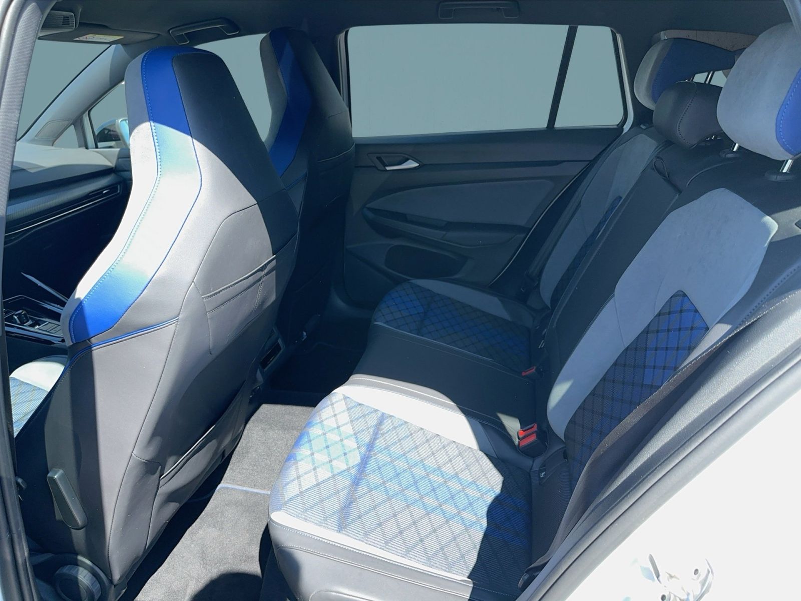 Volkswagen Golf - Bild 11