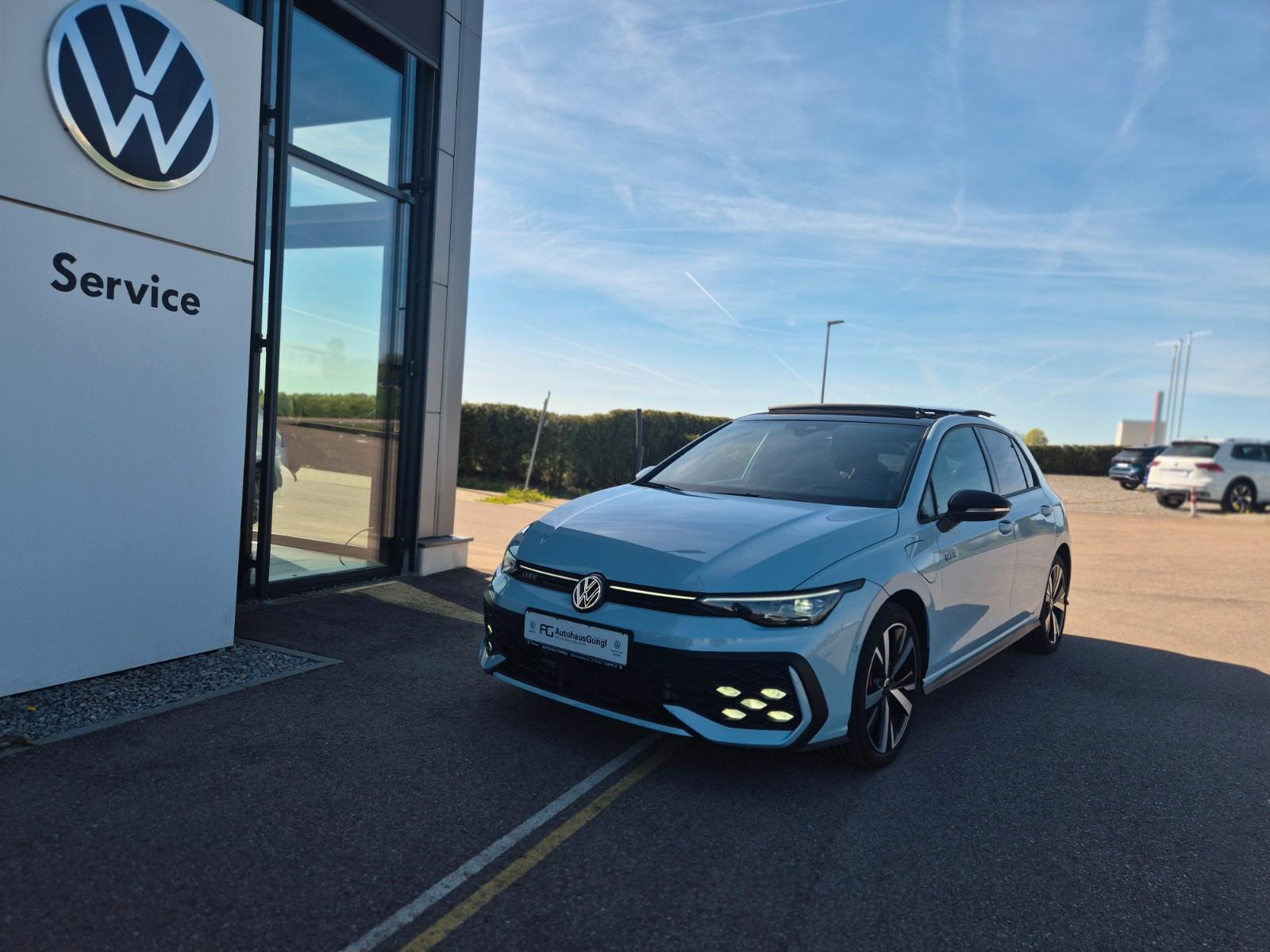 Volkswagen Golf GTE 1.5l TSI eHybrid 272 PS SHZ/AHK/60M Gar