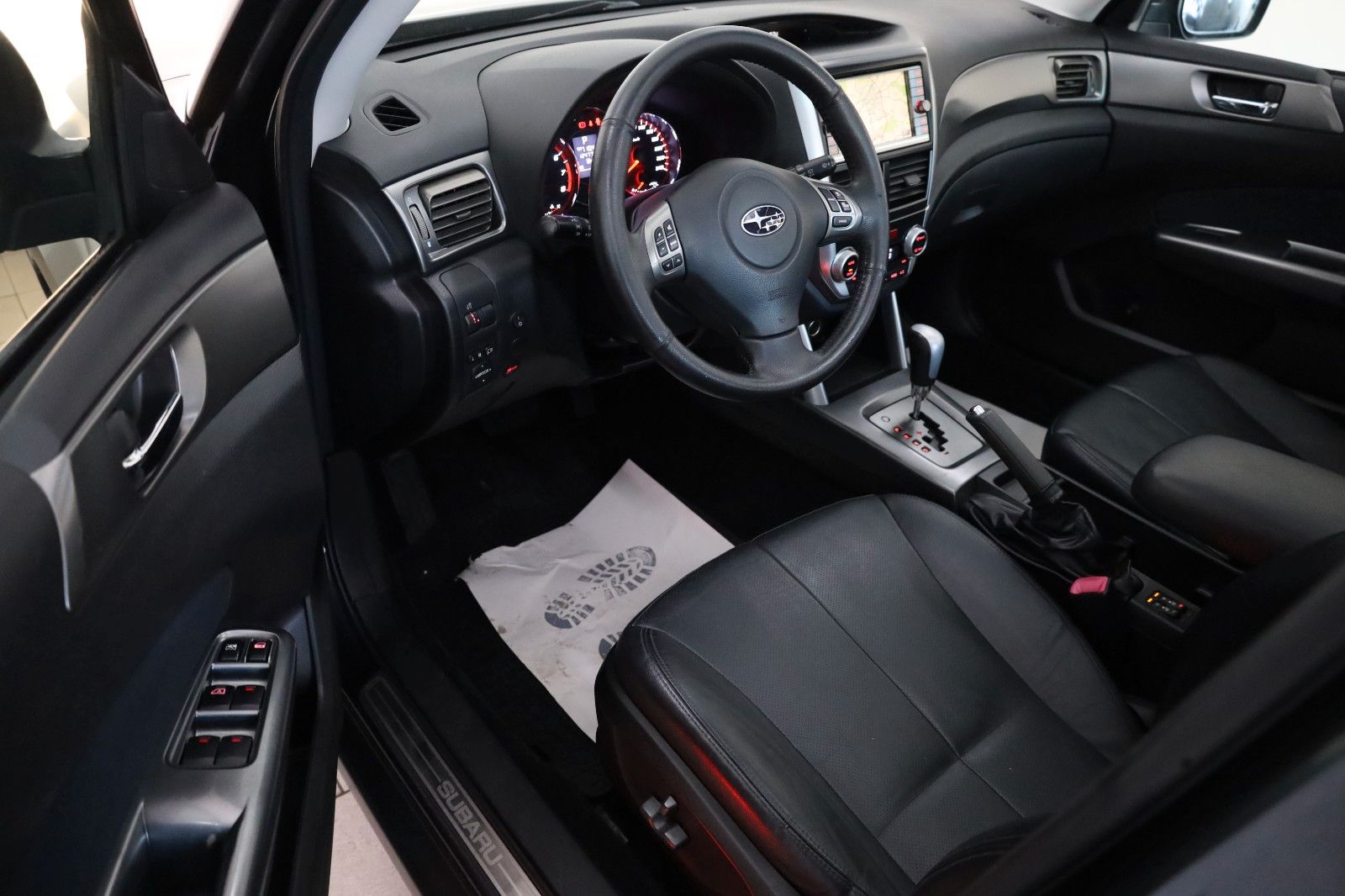 Fahrzeugabbildung Subaru Forester Exclusive Leder,Navi,Panorama,SH,AHK