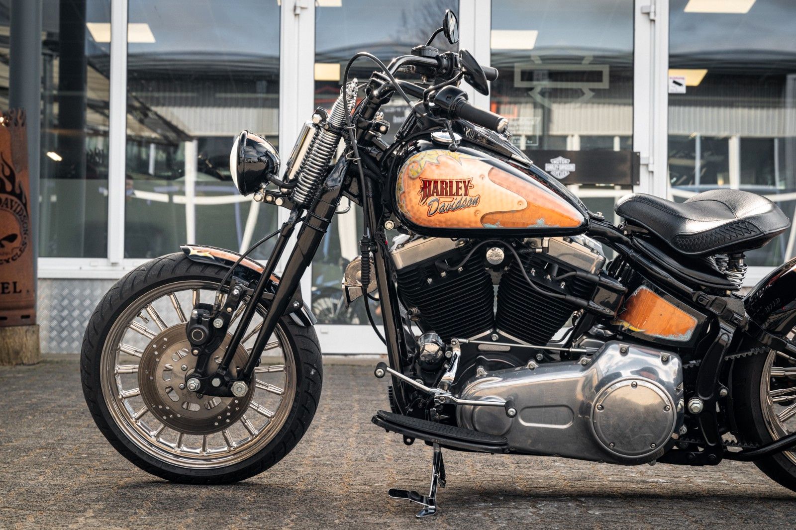 Fahrzeugabbildung Harley-Davidson SOFTAIL CROSS BONES CUSTOM FLSTSB - BIG SPOKE