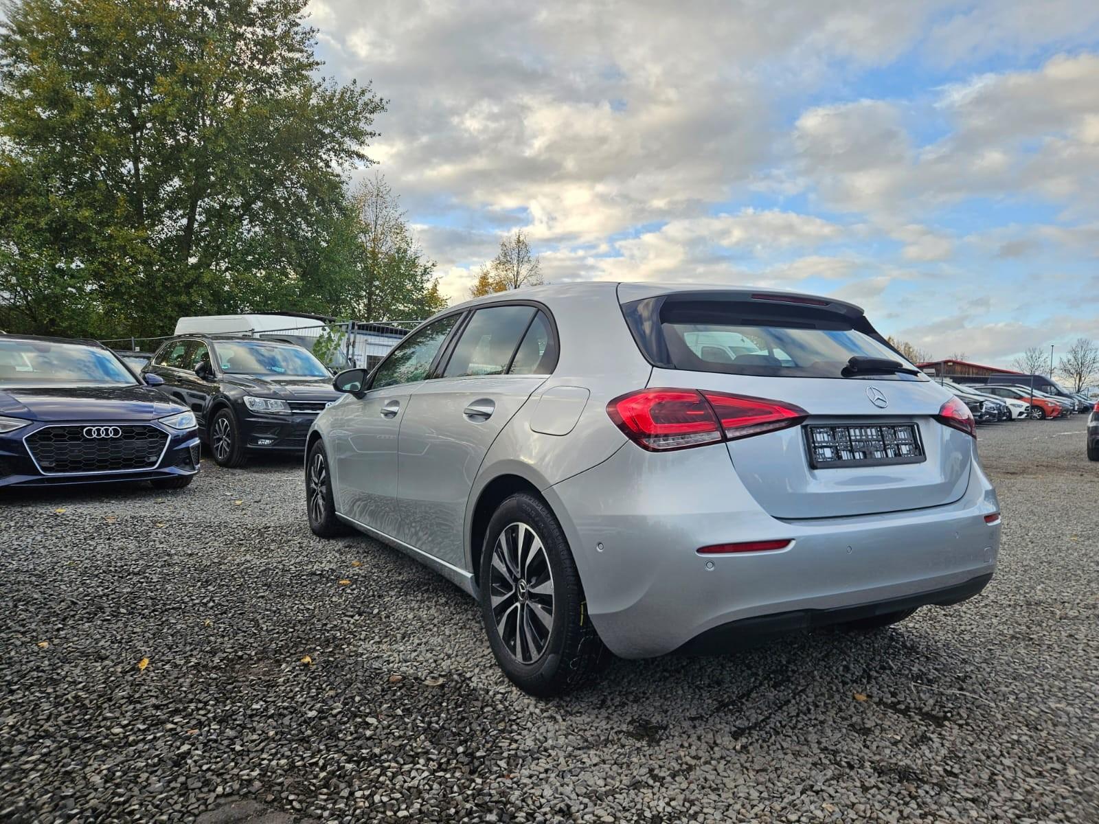 Mercedes-Benz A 180 d  LEDER,XENON, SITZHEIZUNG,,,,