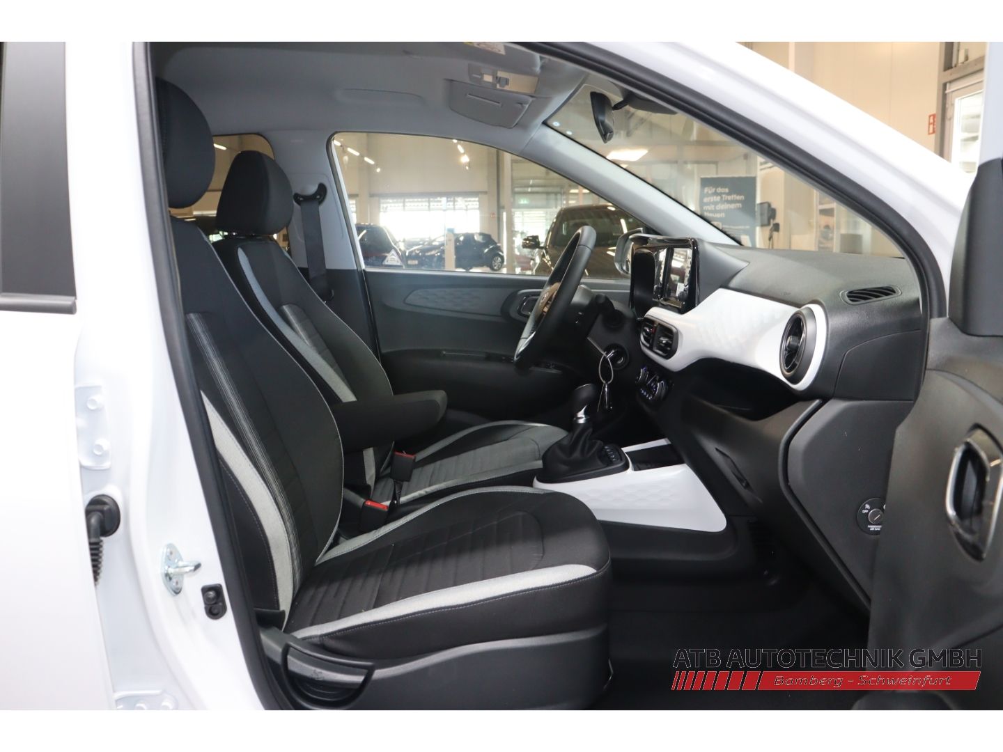 Fahrzeugabbildung Hyundai i10 1.2 Benzin M/T Prime Navi Apple CarPlay Klim