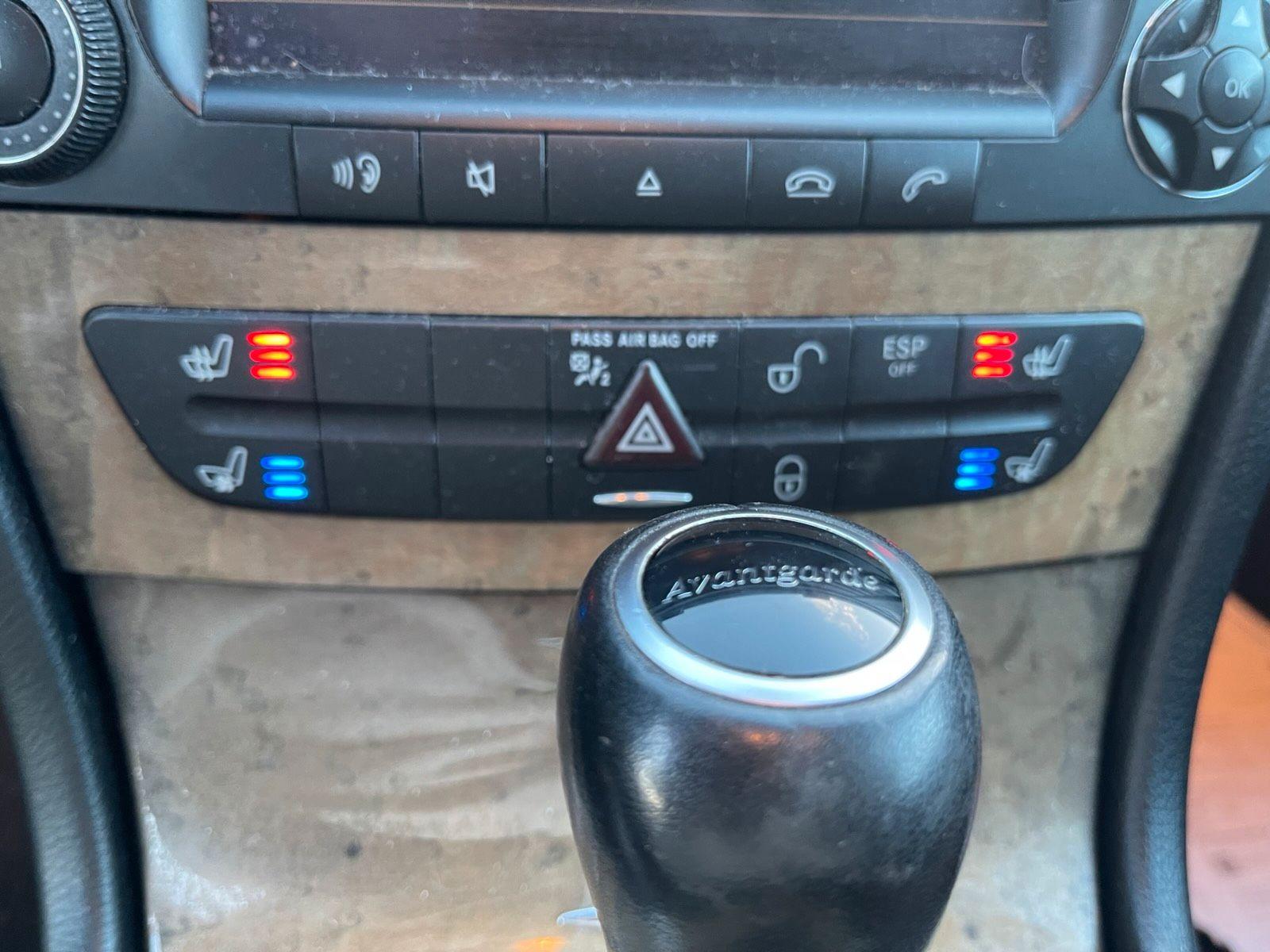 Mercedes-Benz E320 2006 — photo 10
