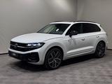 Volkswagen Touareg R-Line Black Style | PANO MATRIX AHK NAV - VW Touareg Gebrauchtwagen in Köln