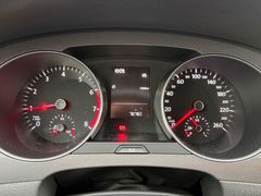 Fahrzeugabbildung Volkswagen Golf Sportsvan Trendl. 1.2 TSI - PDC*Sitzhzg*GRA