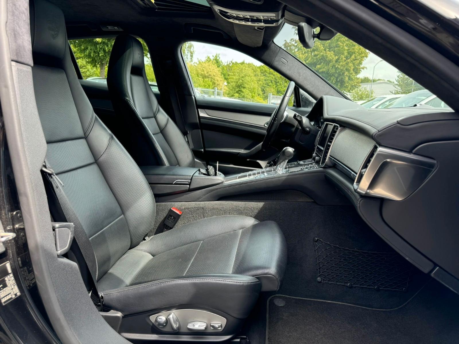 PORSCHE PANAMERA TURBO 4.8 V8 519 CH 4X4 BVA - ENTRETIEN PORSCHE COMLPET - TOIT OUVRANT - CAMERA 360°