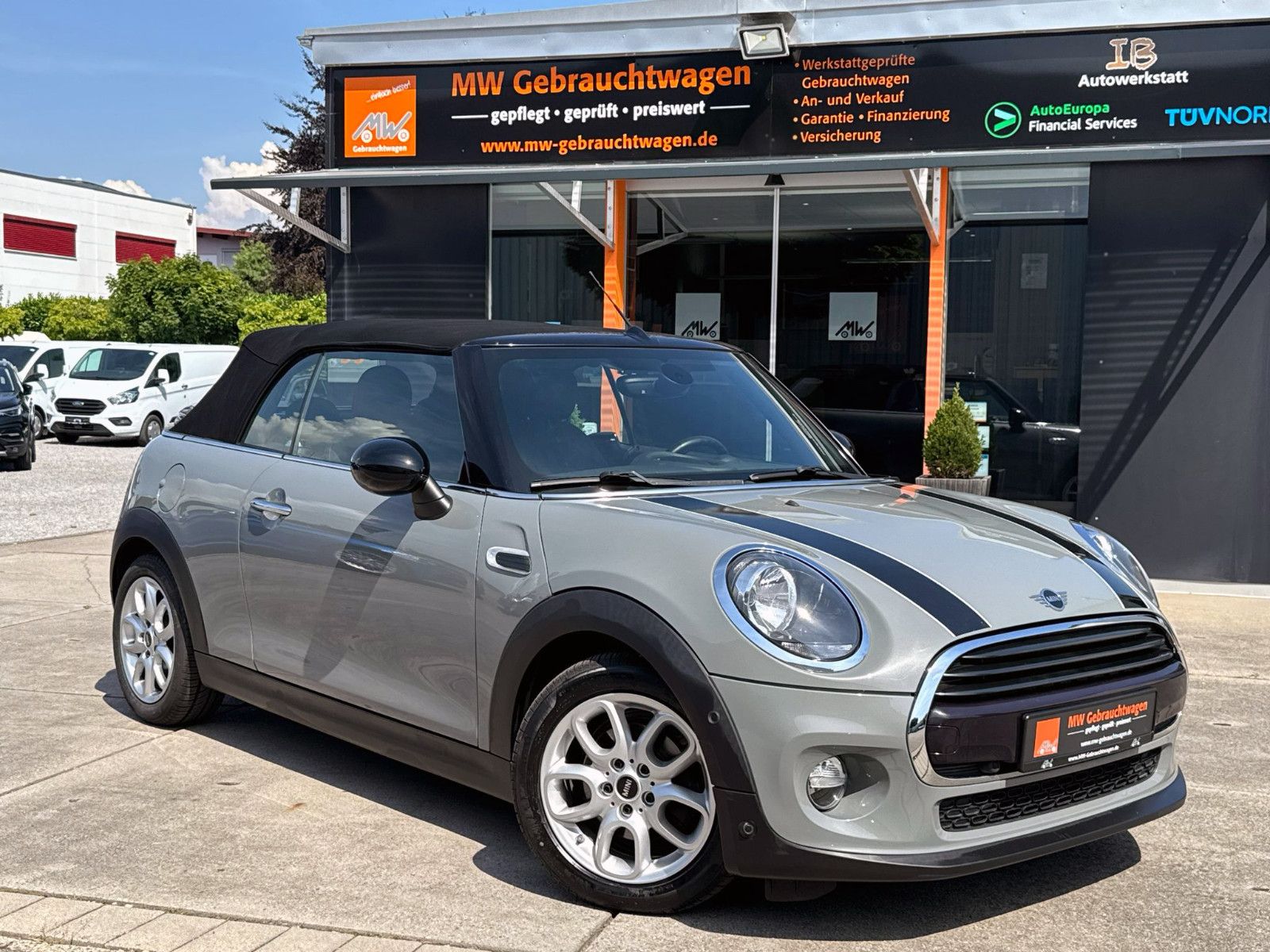 Fahrzeugabbildung MINI COOPER Cabrio Aut. SHZ KAM PDC BT AMBI 2-Zonen