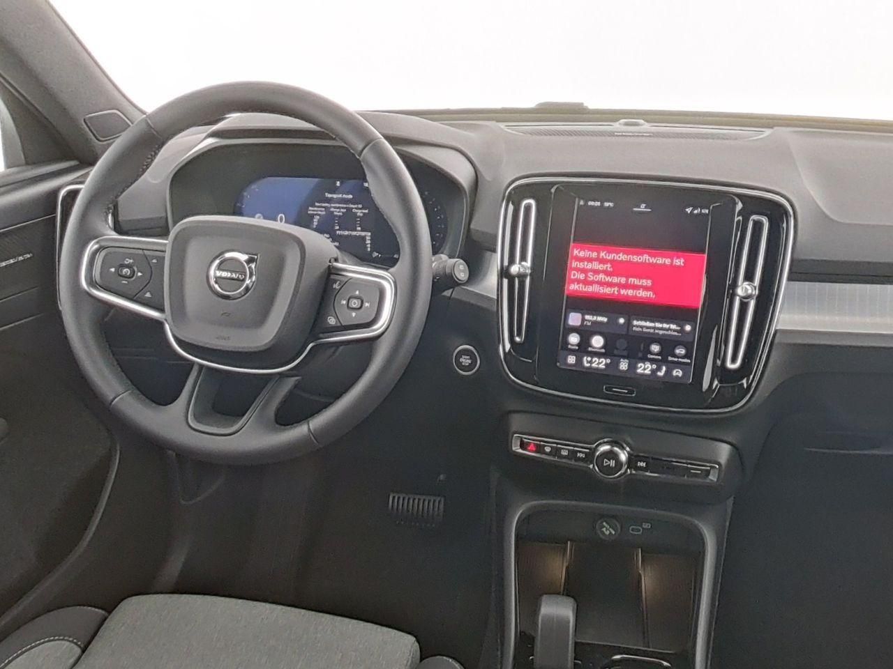 Fahrzeugabbildung Volvo XC40 Plus Dark 2WD