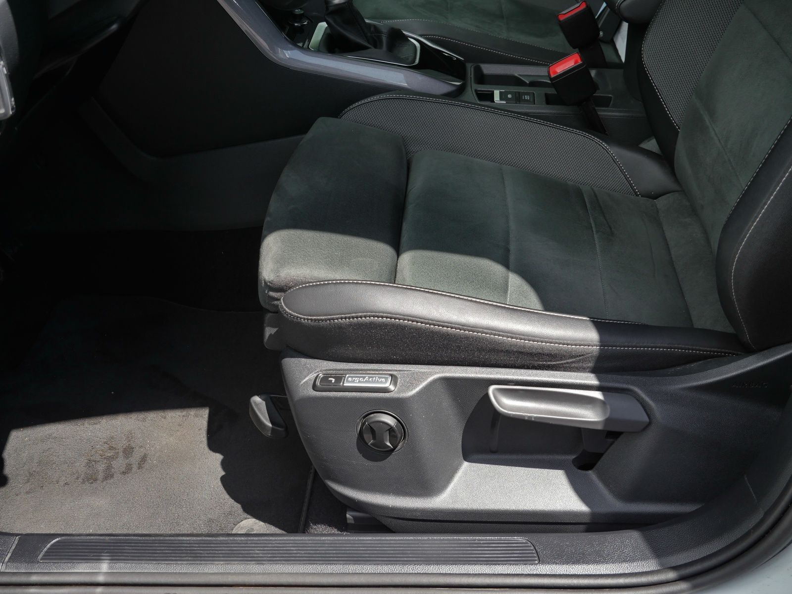 Volkswagen T-Roc - Bild 23