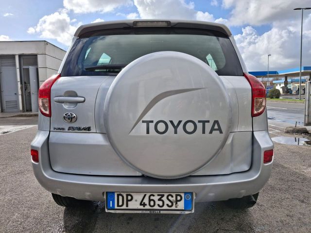 Toyota RAV 4 2.2 D-4D 136 CV.-4x4 INSERIBILE-