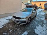 BMW 540i xDrive A - - BMW 540 mit Schiebedach