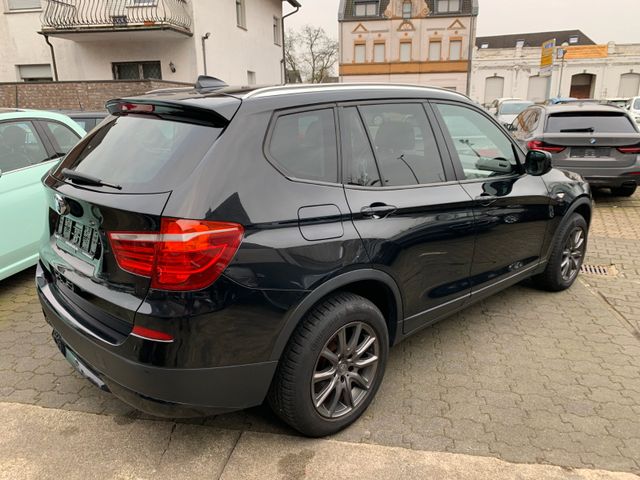 BMW X3 xDrive 20 d Sport Lenkrad Automatik