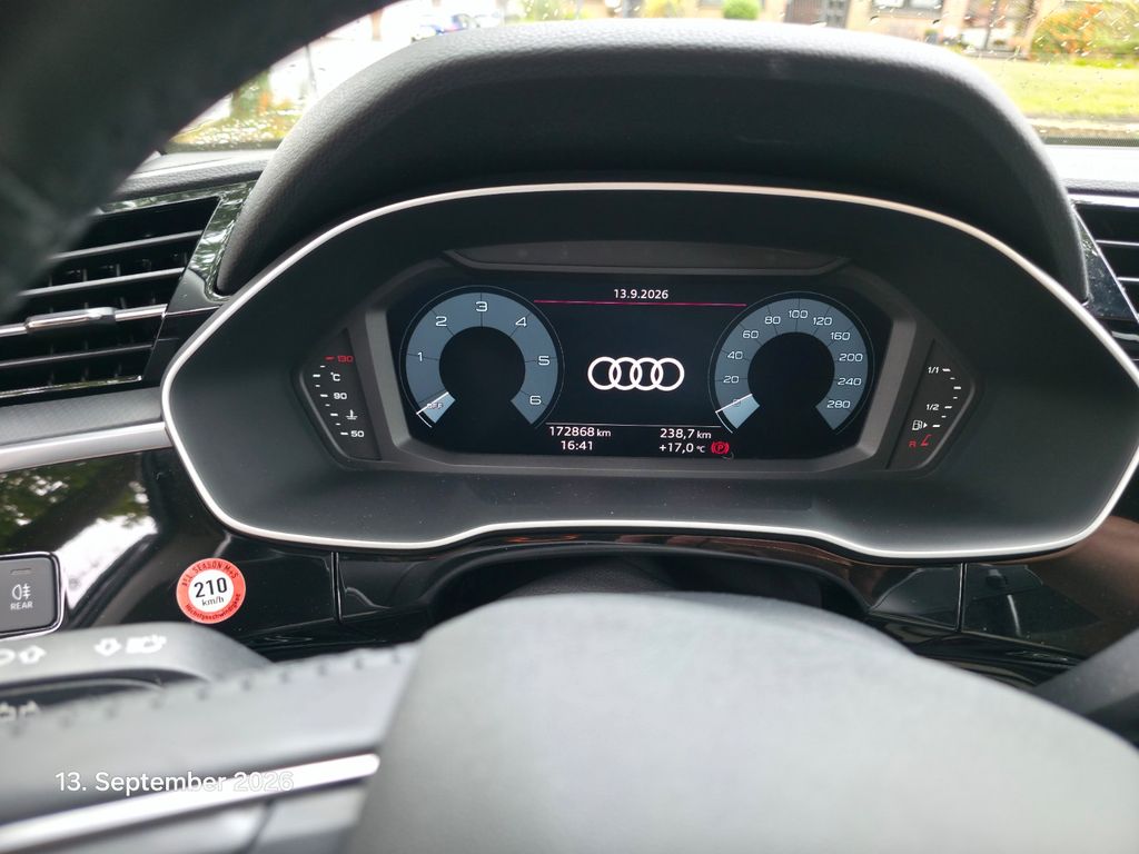 Image of Audi Q3
