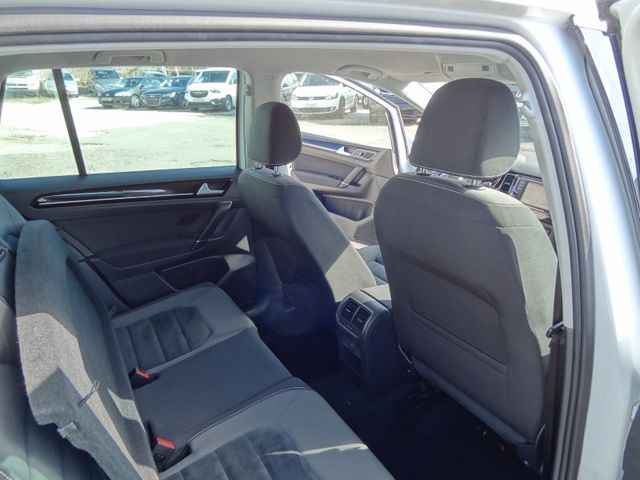 Fahrzeugabbildung Volkswagen Golf Sportsvan/Highline/1.Hand/DSG/Navi/Xenon/