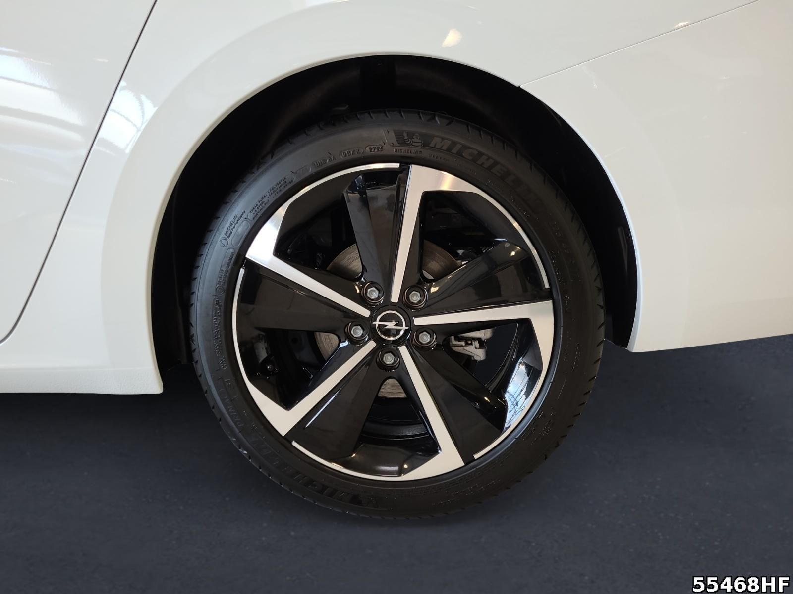 Fahrzeugabbildung Opel Astra L ST GS 130 PS AT