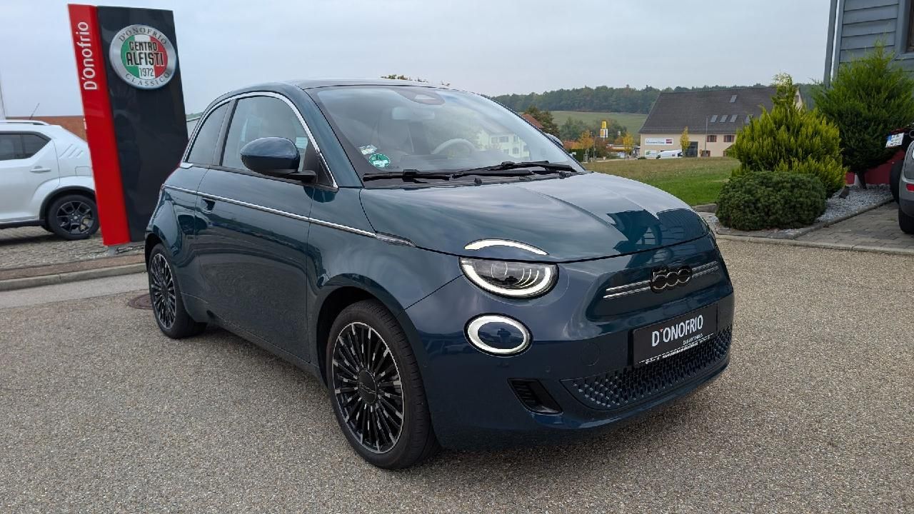 Fiat 500 e  Lim. La Prima imagem 3