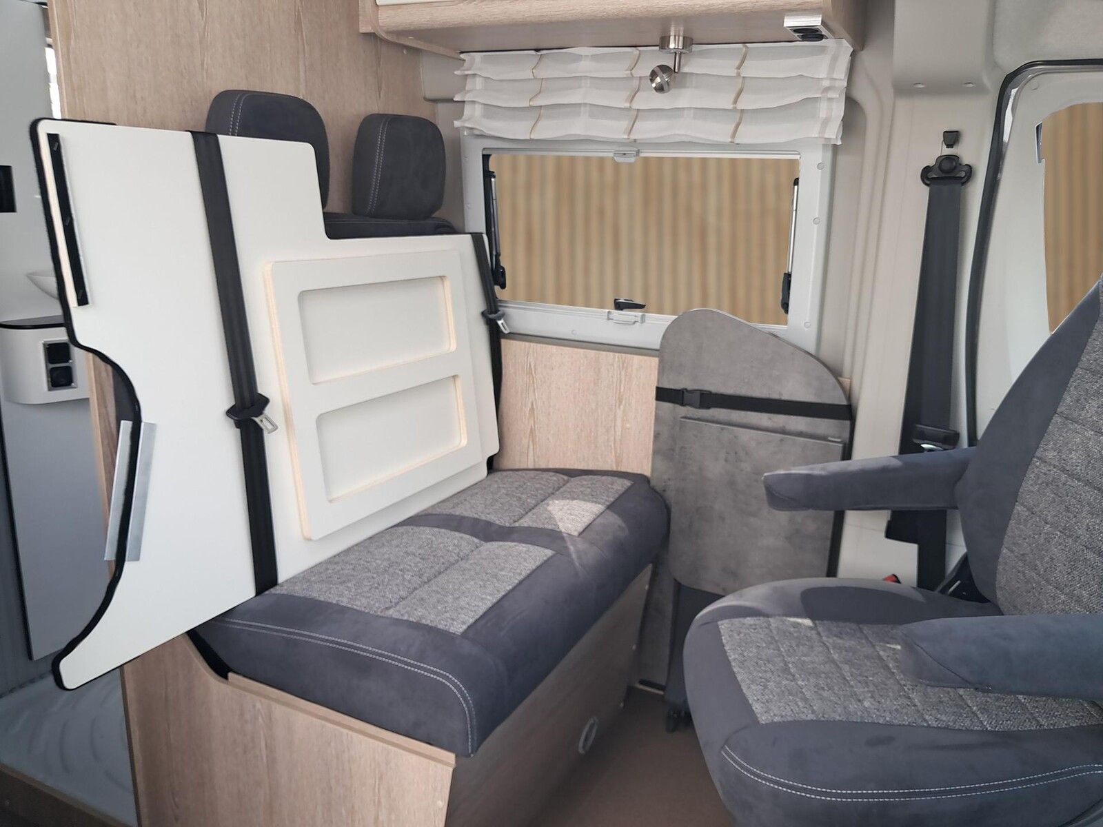 Fahrzeugabbildung Pössl Summit 540 Citroen 180 PS Automatik