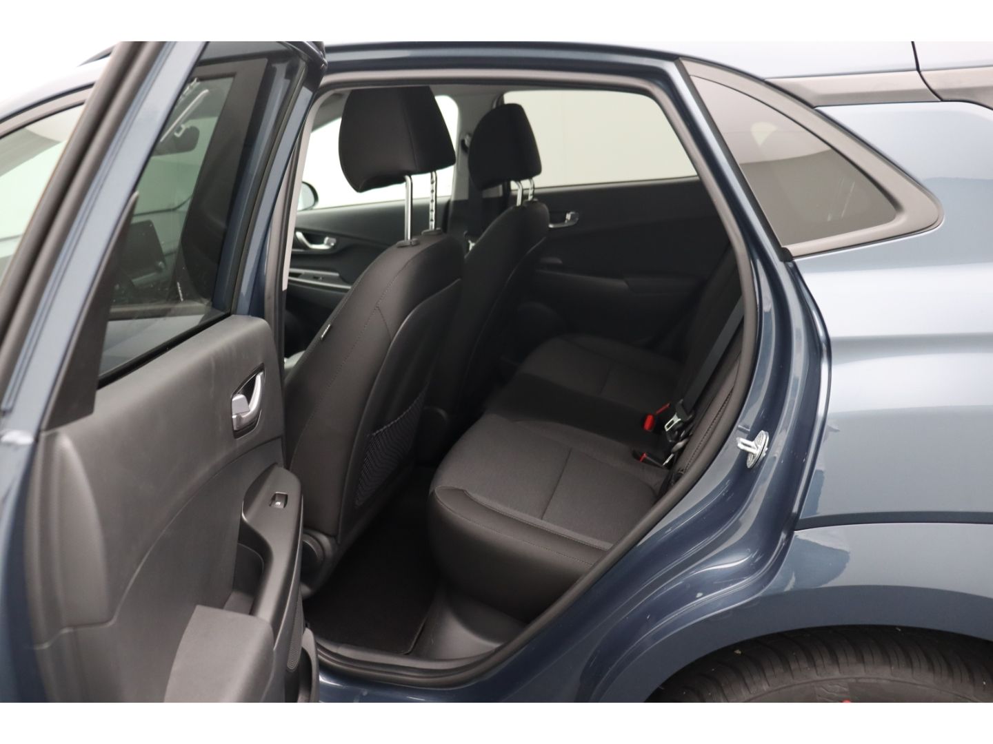 Fahrzeugabbildung Hyundai KONA Elektro Trend 2WD Totwinkelass ACC