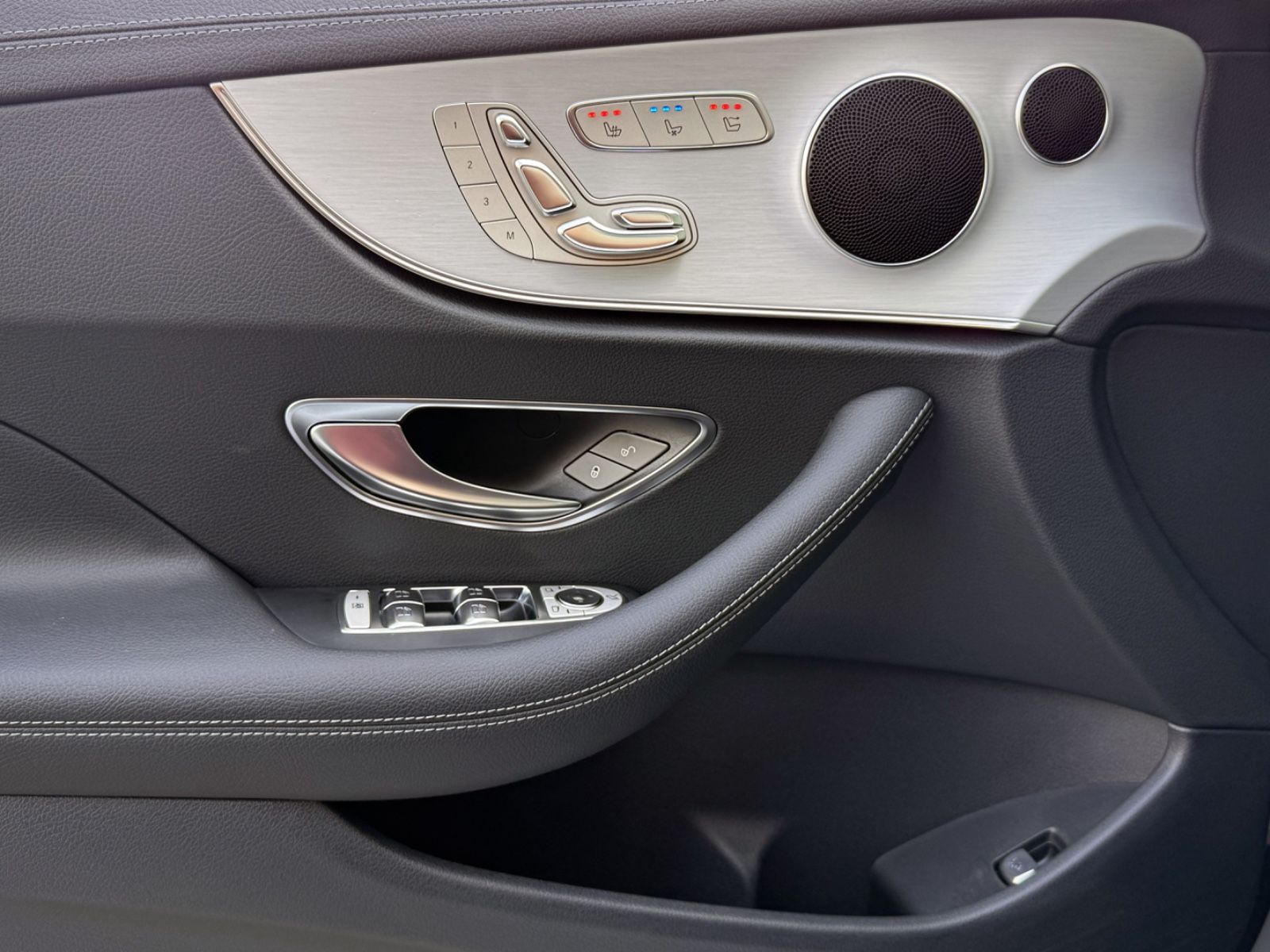 Mercedes-Benz E 220d 4Matic Cabriolet AMG-LINE ASSIST LEDER foto 24