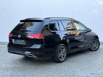 Volkswagen Golf - 5