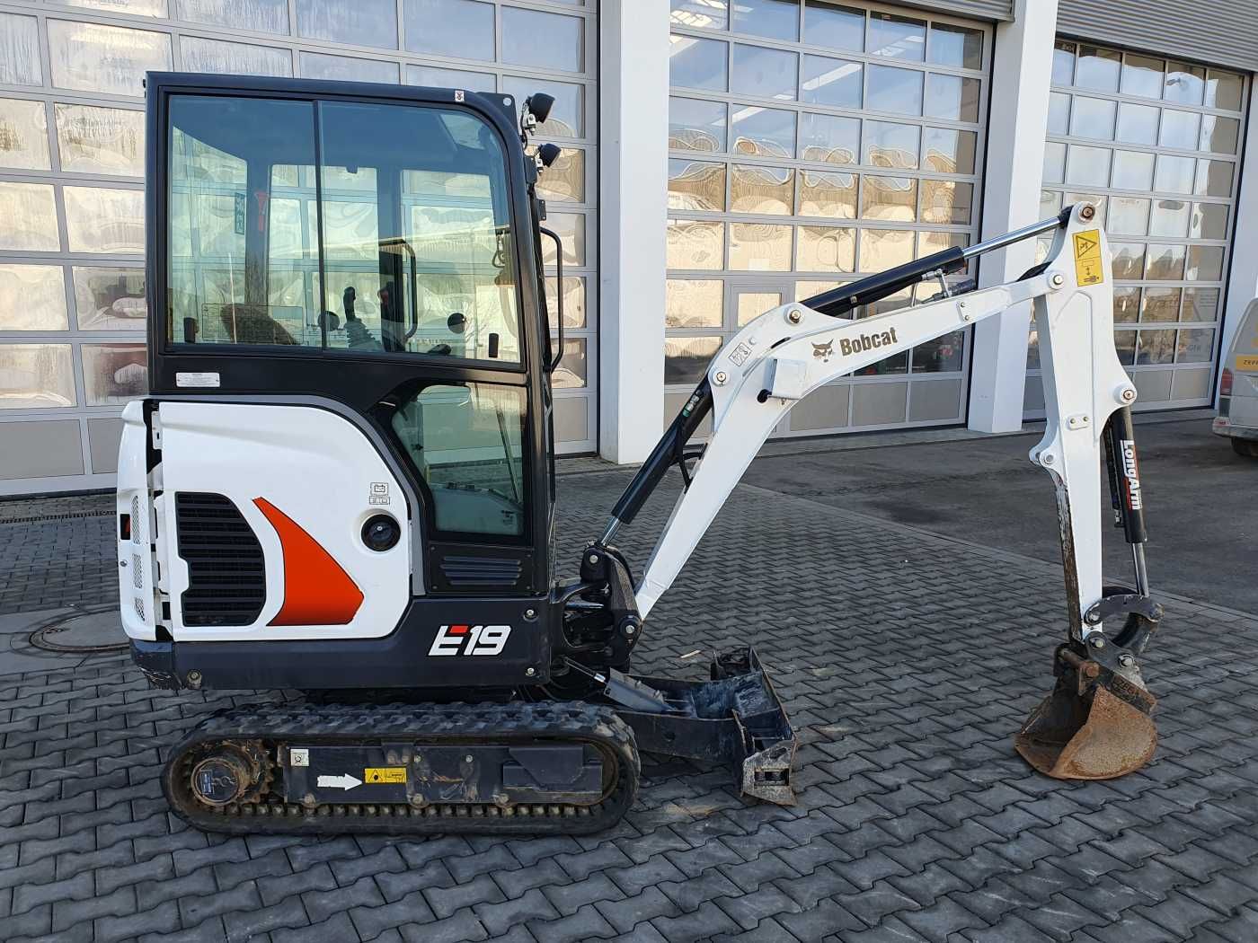 Fahrzeugabbildung Bobcat E19 / MS01 / nur 423h! / 2023 / Tieflöffel 300mm