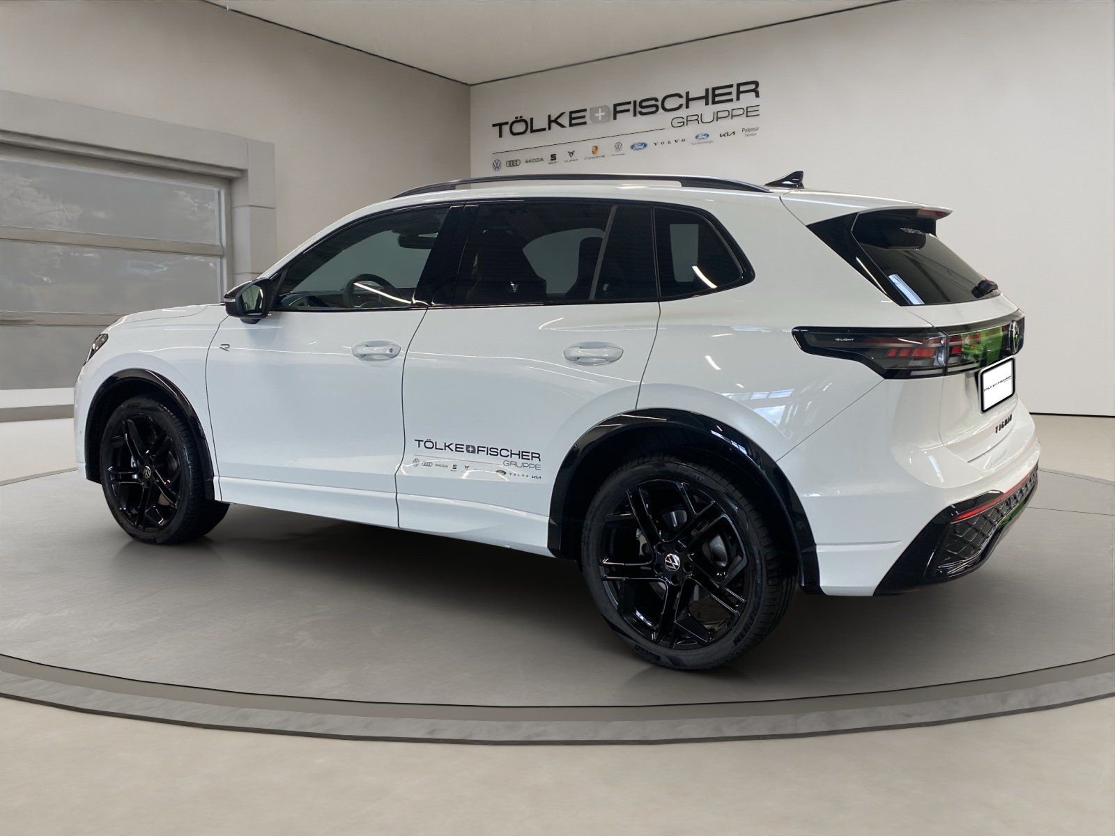 Volkswagen Tiguan 2.0 TDI W R-Line R-Line IQLight ACC AHK foto 4