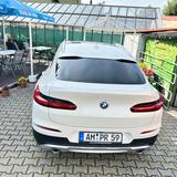 BMW X4 xDrive20d AT xLine xLine - silberne BMW X4