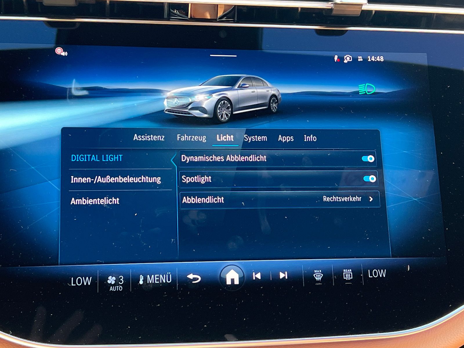 Fahrzeugabbildung Mercedes-Benz E 200 AMG LINE PREMIUM PANO SUPERSCREEN NAPPA