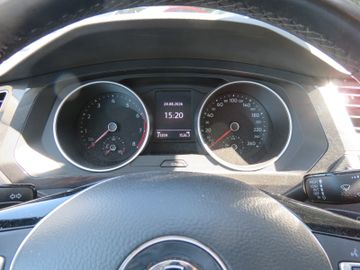 Volkswagen Tiguan - 10