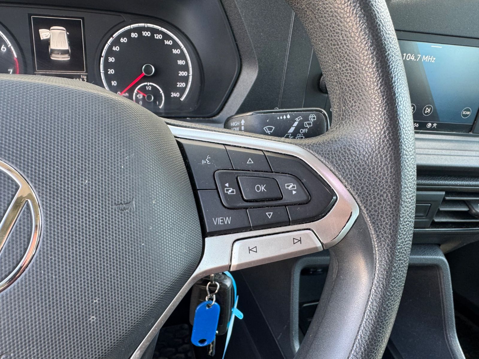 Fahrzeugabbildung Volkswagen Caddy BLUETOOTH/AUTO-HOLD/ACC/TEMPOMAT/