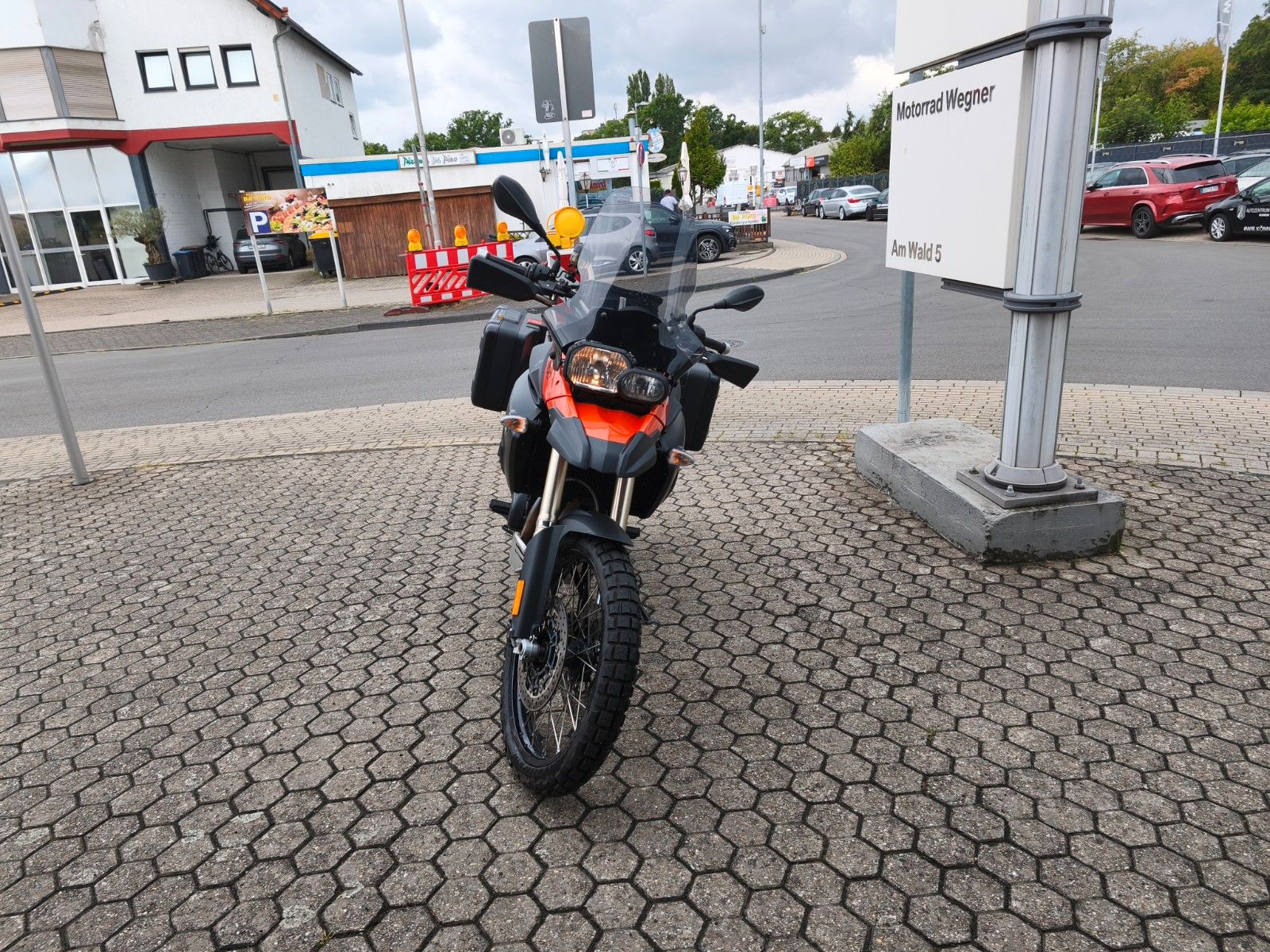 Fahrzeugabbildung BMW F800GS  Service Neu/Akrapovic
