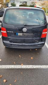 Volkswagen Touran 1.6 Trendline| reparierter Unfallschaden - gebrauchte VW Touran aus dem Jahr 2006