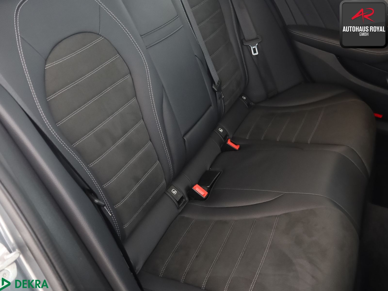 Mercedes-Benz C 220 d T 3x AMG NIGHT PANO,KEYLESS,AHK,CARPLAY foto 14