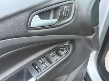 Ford Kuga - 8