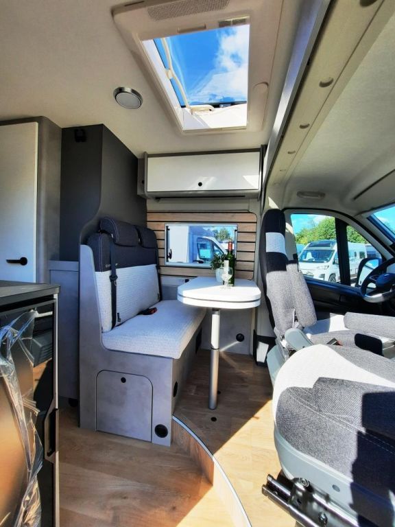 Fahrzeugabbildung Crosscamp ADVTR 6.0 DF Verfüg./Sparen Sie 6.397,- €