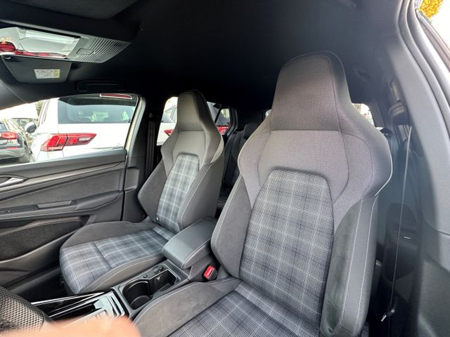 Golf VIII GTD 2.0 TDI Navi digitales Cockpit So