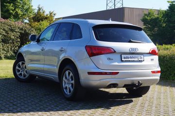 Audi Q5 2.0 TDI quattro AUT.-LEDER-NAVI-AHK-ACC-XENON