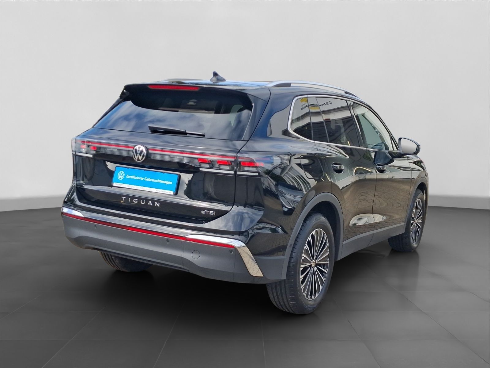 Volkswagen Tiguan 1.5 eTSI DSG ELEGANCE NAVI 360 SITZH LED foto 3