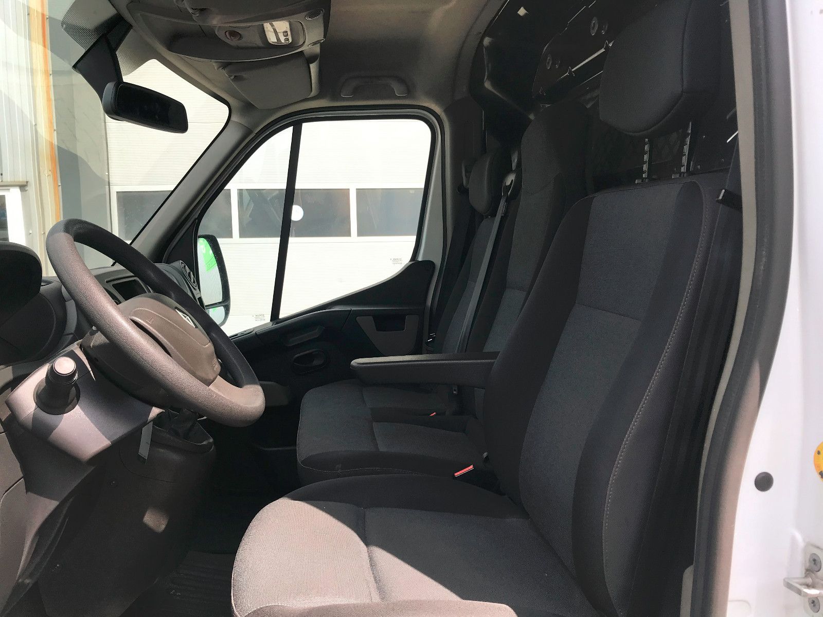 Fahrzeugabbildung Renault Master III Kasten L3H2 HKa 3,5t,1Hd,62870km