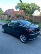 Peugeot 206 CC mit sportlichen Auspuff und... - Peugeot 206 Sport mit Benzin-Antrieb