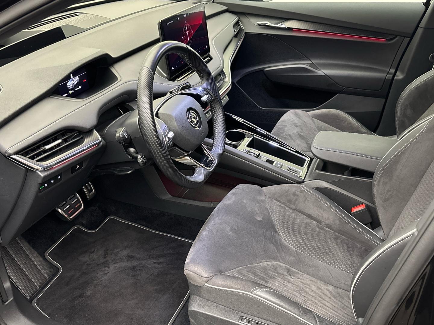 Skoda Enyaq 80 Sportline Panorama HUD ACC AHK Sitzhzg.