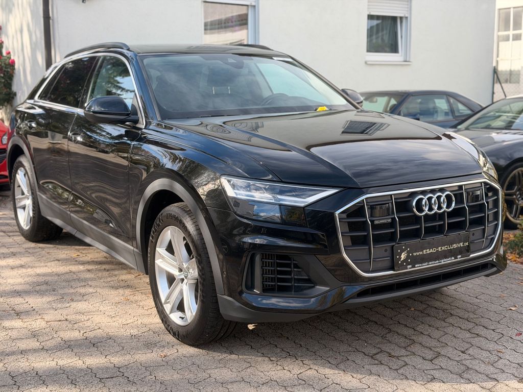 Image of Audi Q8