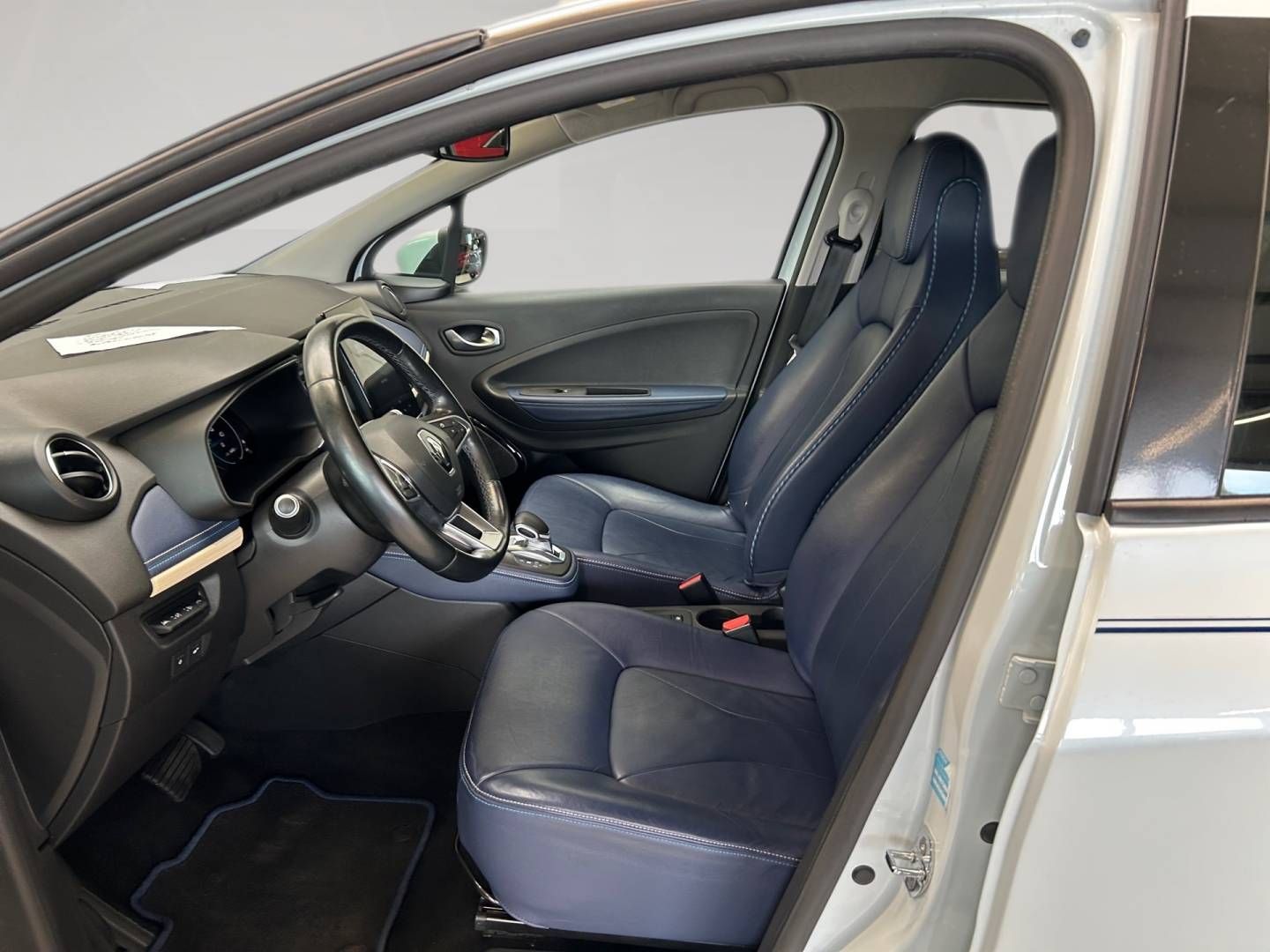 Fahrzeugabbildung Renault ZOE E-Tech 100% el. SONDERMODELL RIVIERA R135 Z.