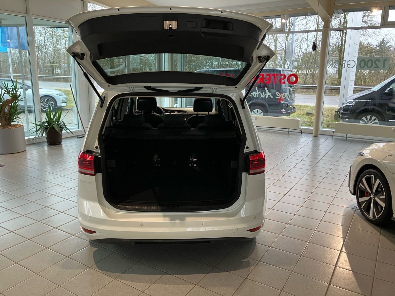 Volkswagen Touran - Bild 8