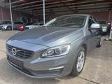 Volvo V60 Kombi Kinetic/AUTOMATIK/XENON/NAVI - Volvo V60 Kinetic mit Diesel-Antrieb