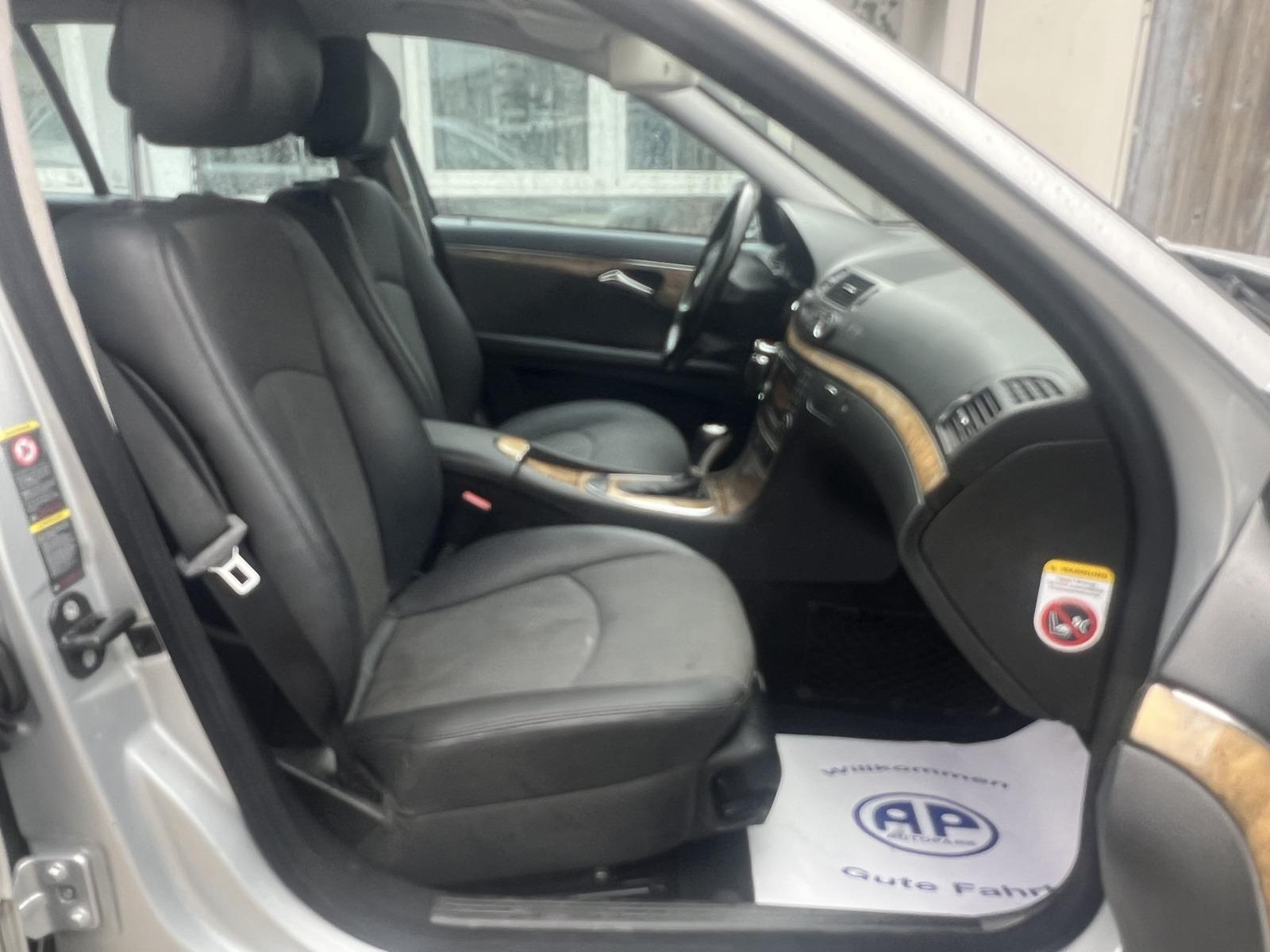 Mercedes-Benz E 220 CDI T BleuEfficiency Avantgarde*Tiptronic