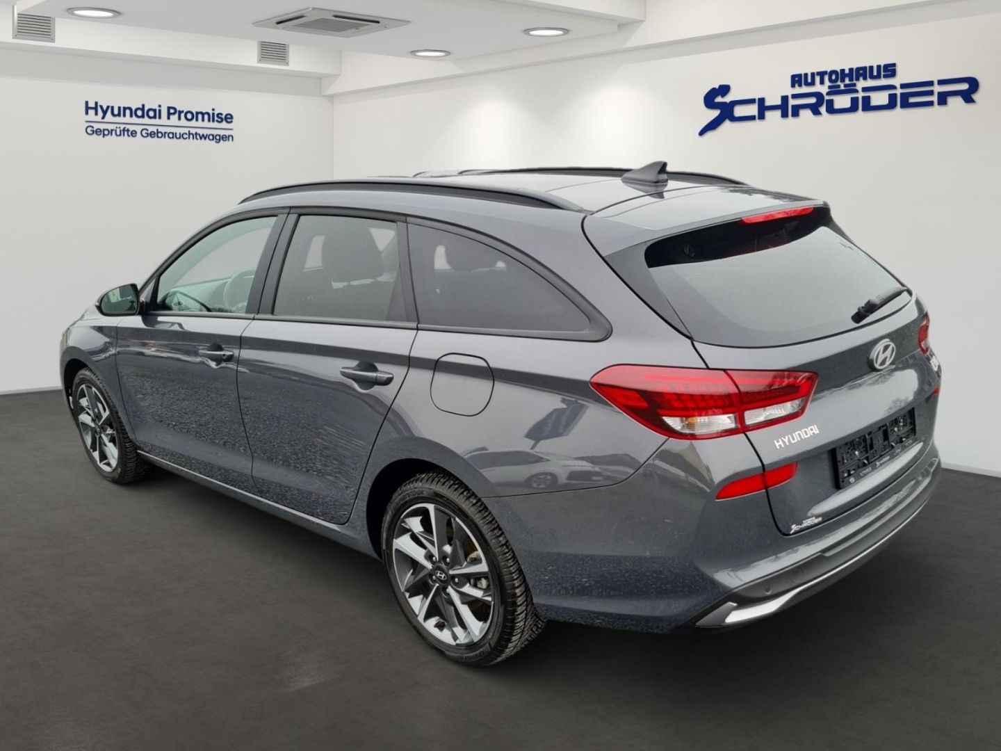 Fahrzeugabbildung Hyundai i30 Advantage 1.5 T-GDI 48V AUT. +ALLWETTER+PANO